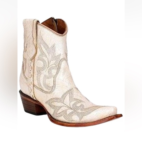 Circle G Shoes - Circle G Women's Pearl white cowboy boots Western Booties - Snip Toe - Size 6